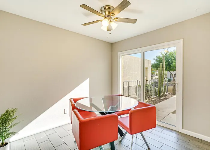 Pool Access! Retreat 16 Mi To Dtwn Holiday home